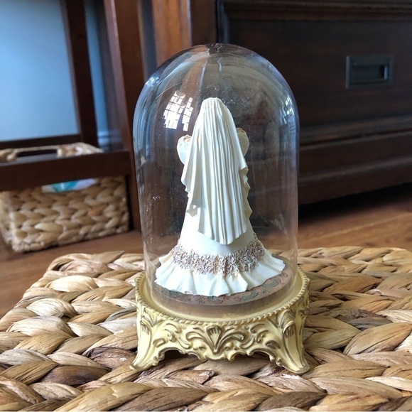 Gone with the Wind: Scarlett’s Betrothal limited edition figure with glass dome - Picture 3 of 4